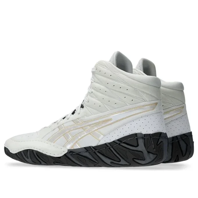 Aggressor 6 „White Champagne“