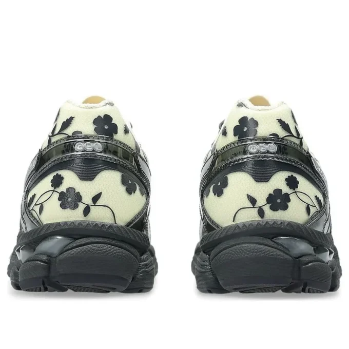 Asics x Cecilie Bahnsen Gel-Cumulus 16 «Ivory Black»