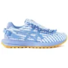 Asics x SHUSHU/TONG teasert Schuhe «Light Blue» an