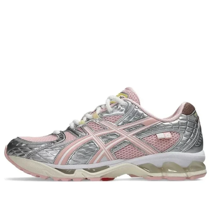 Asics x Vandy The Pink x atmos Gel-Nimbus 10.1 «Banana Split Strawberry»
