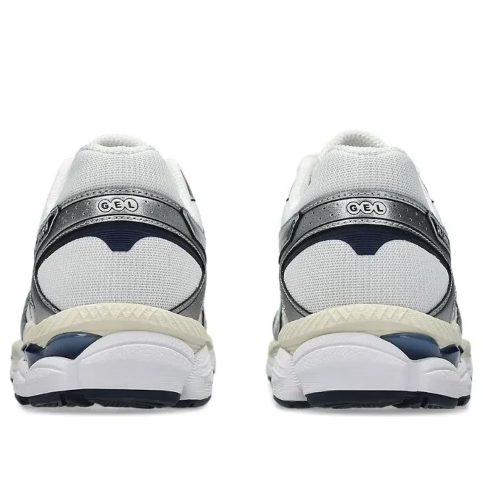 Gel-Cumulus 16 „White Midnight“