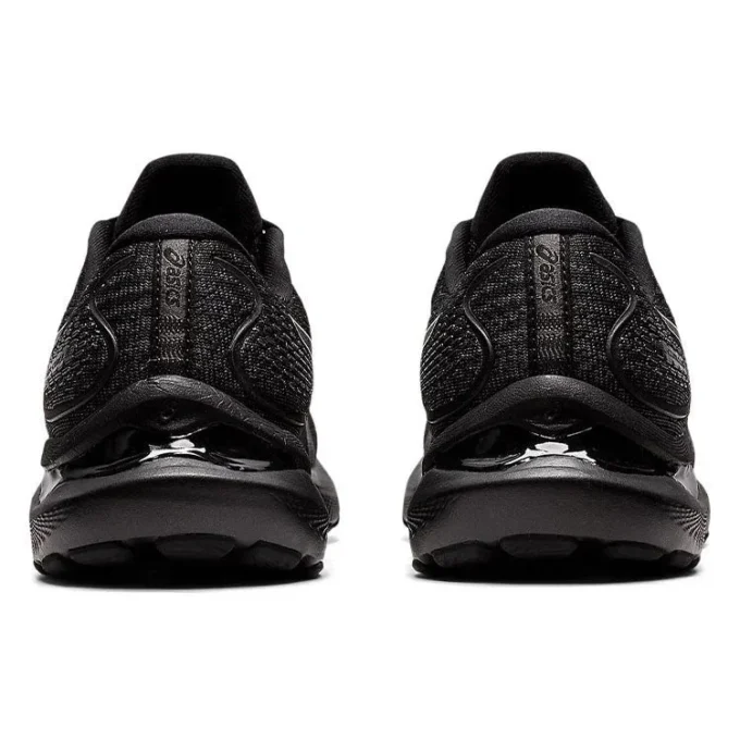 Gel-Cumulus 24 „Triple Black“