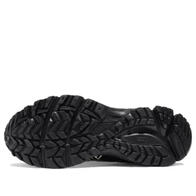 Gel-Kahana 8 „Black“