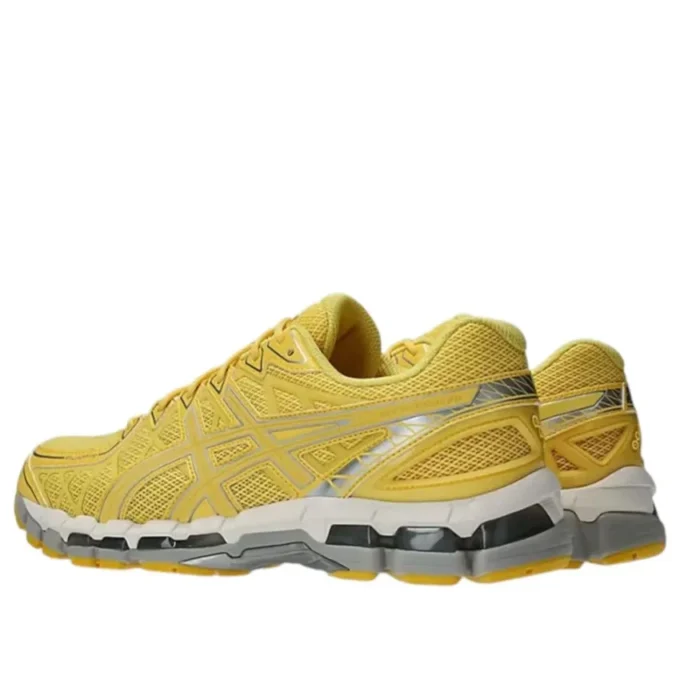 Gel-Kayano 20 «Banana Cream Chrome Yellow»