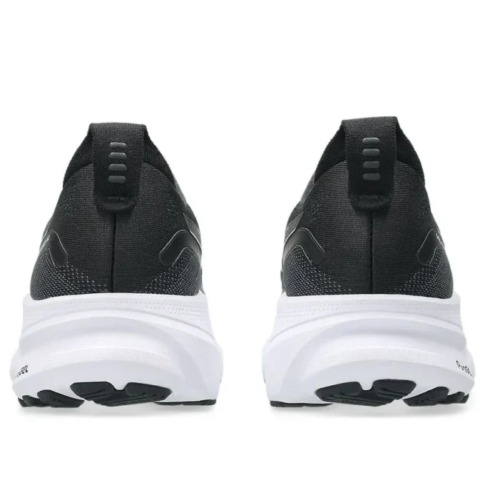 Gel-Kayano 32 „Black White“