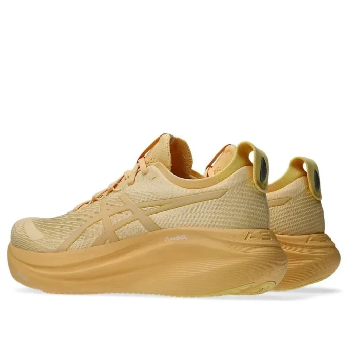 Gel-Nimbus 27 Lite Show „Light Orange“