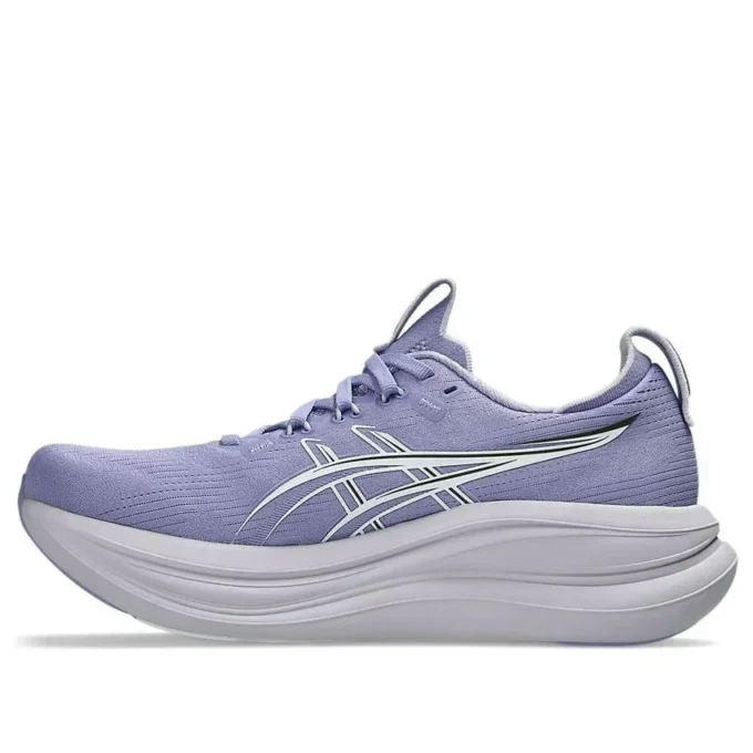 Gel-Nimbus 28 „Bluebell White“