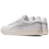 Japan S „Triple White“