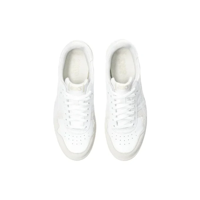 Japan S „White Off White“
