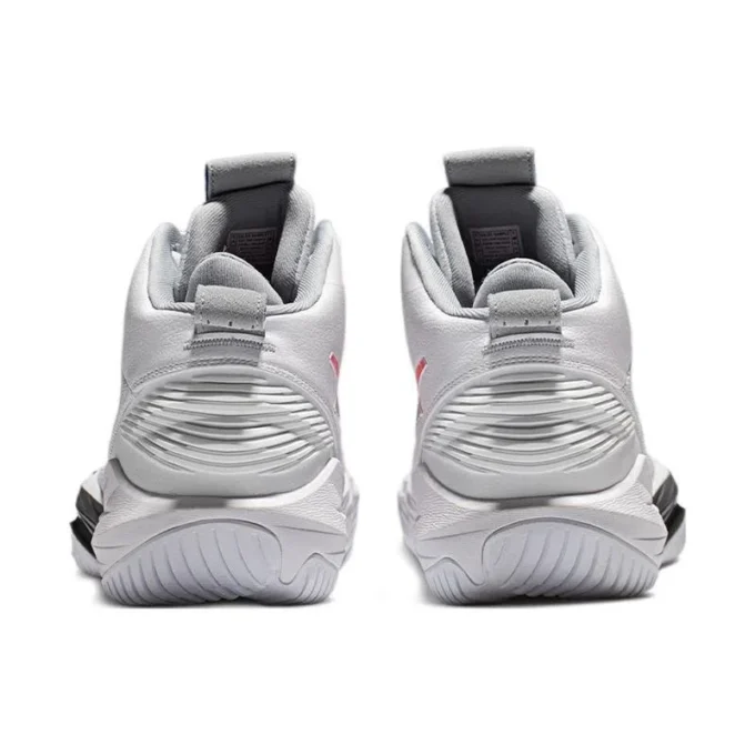 Nova Surge 2 Basketballschuhe «White Gunmetal»
