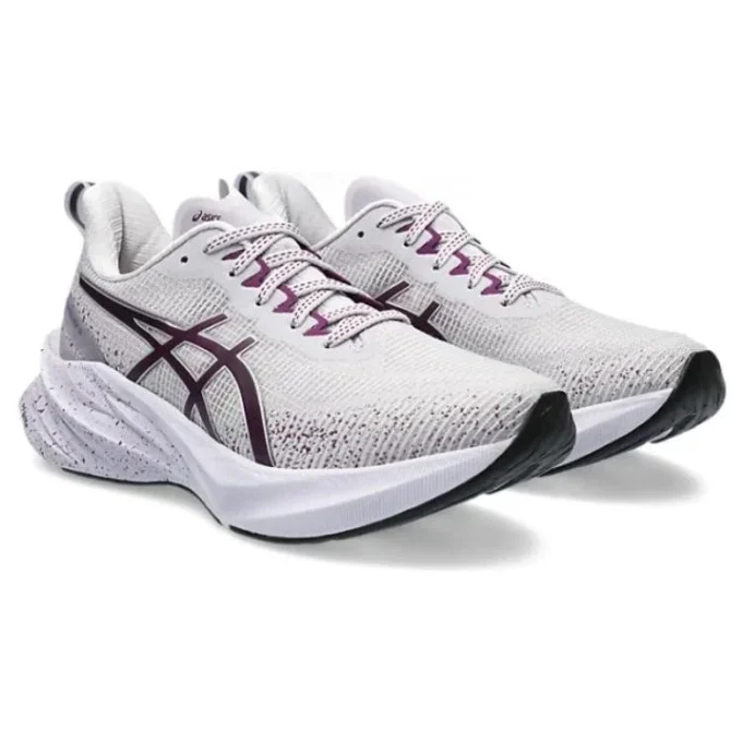 Novablast 3 LE „Lilac Hint Deep Mauve“