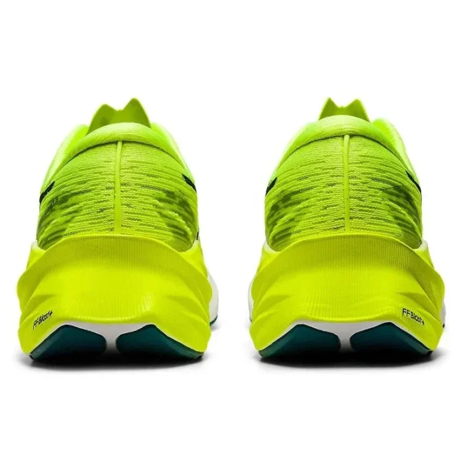 Novablast 3 «Safety Yellow Black»