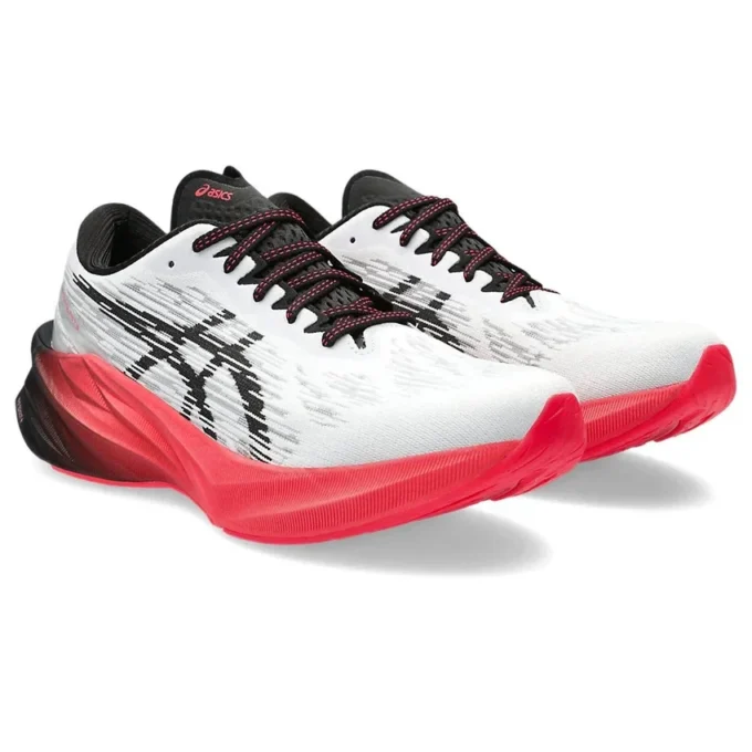 Novablast 3 Wide „White Black Electric Red“