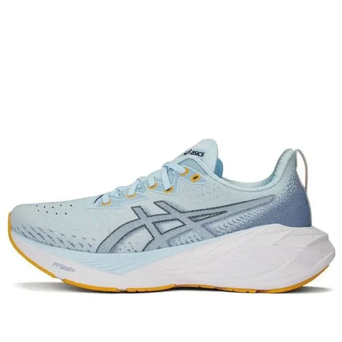 Novablast 4 „Light Blue Navy“