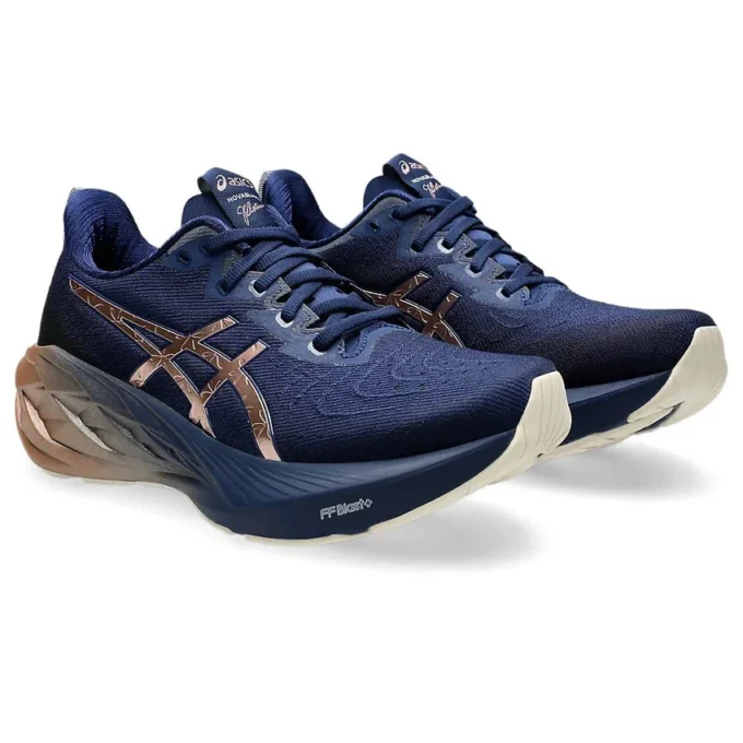 Novablast 4 Platinum „Blue Expanse Rose Gold“
