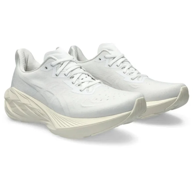 Novablast 4 «White Beige»