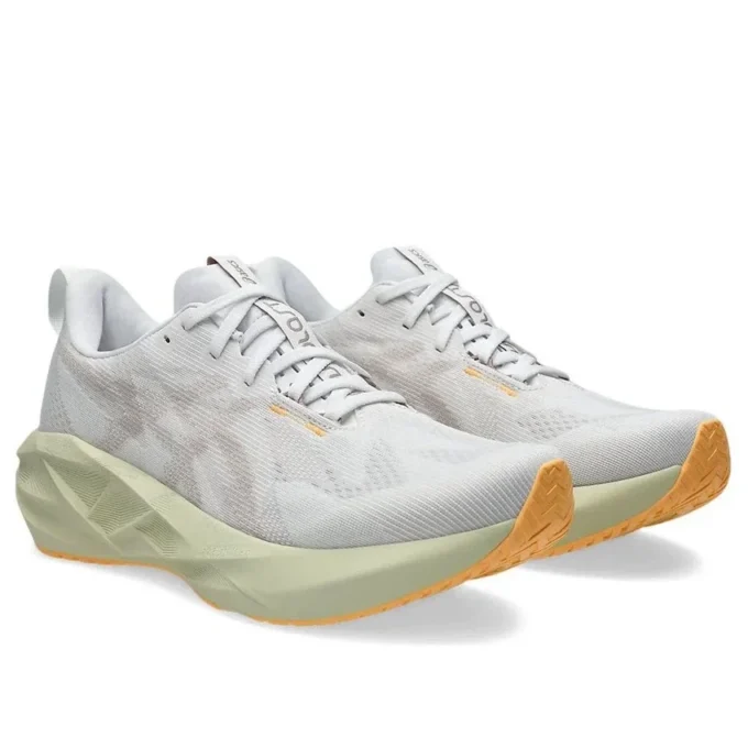 Novablast 5 2E Wide Width «White Fawn»