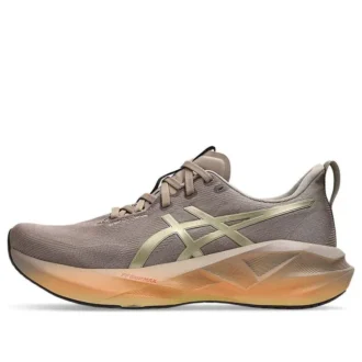 Novablast 5 „Luxe Taupe Grey“