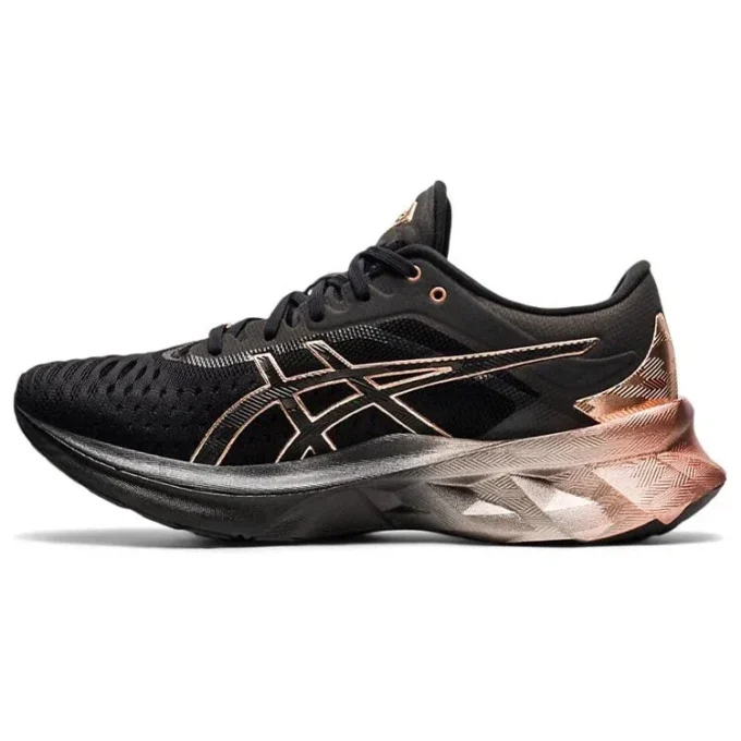 Novablast „Black Rose Gold“